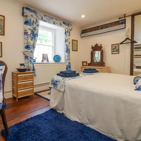 Connie's Helston
